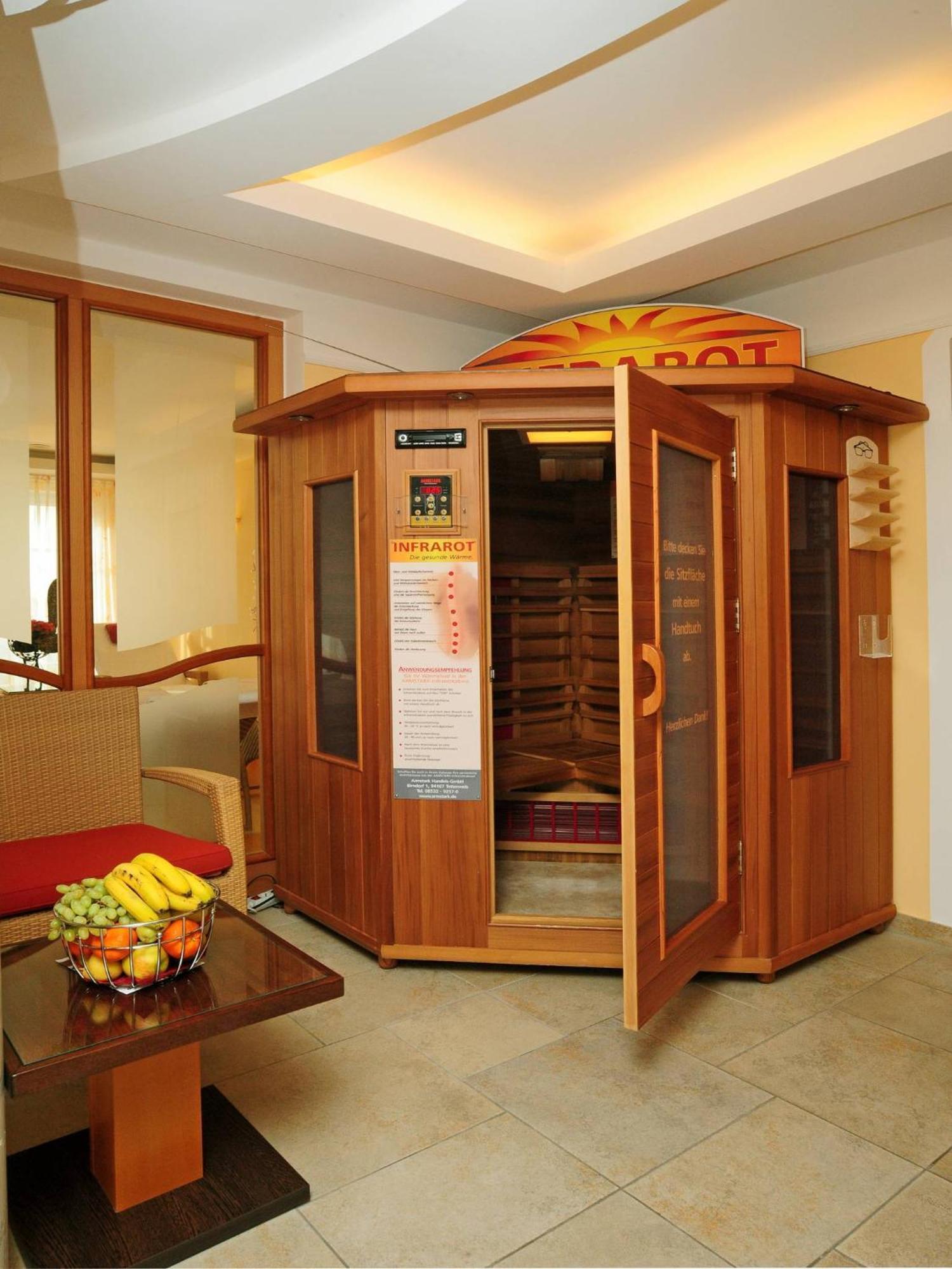 Akzent Hotel Bayerwald-Residenz Neukirchen  Extérieur photo