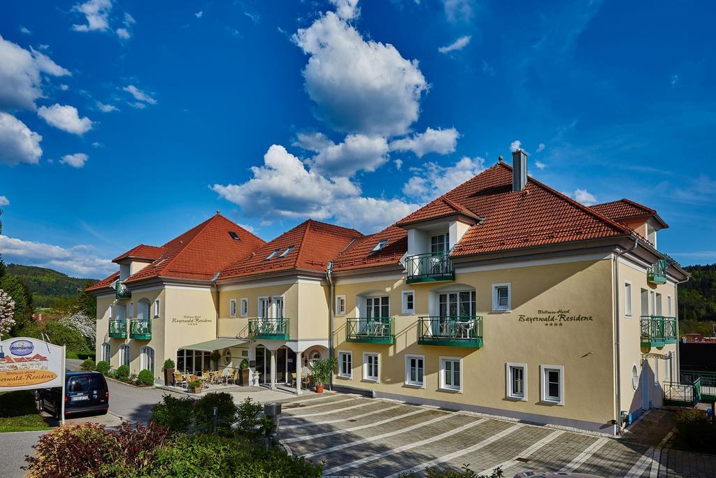 Akzent Hotel Bayerwald-Residenz Neukirchen  Extérieur photo